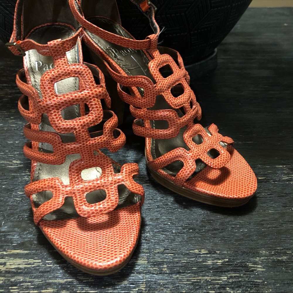 Linea Paola Tangerine Heeled Sandal. Size 6.5.